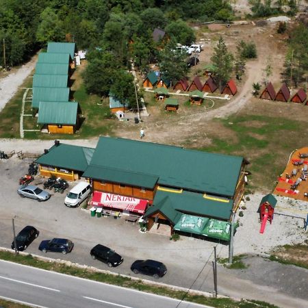 ホテル Camp Sutjeska ティエンティシュテ エクステリア 写真