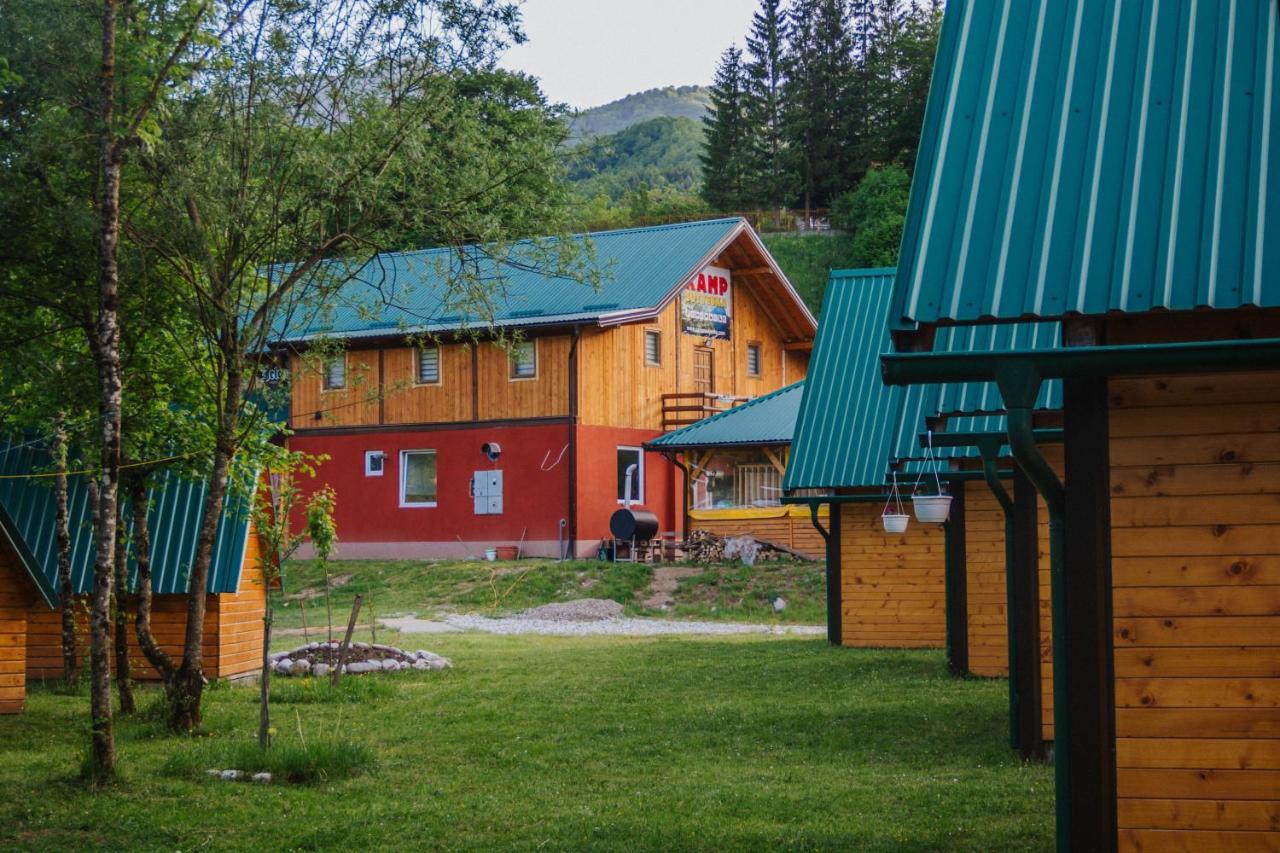 ホテル Camp Sutjeska ティエンティシュテ エクステリア 写真