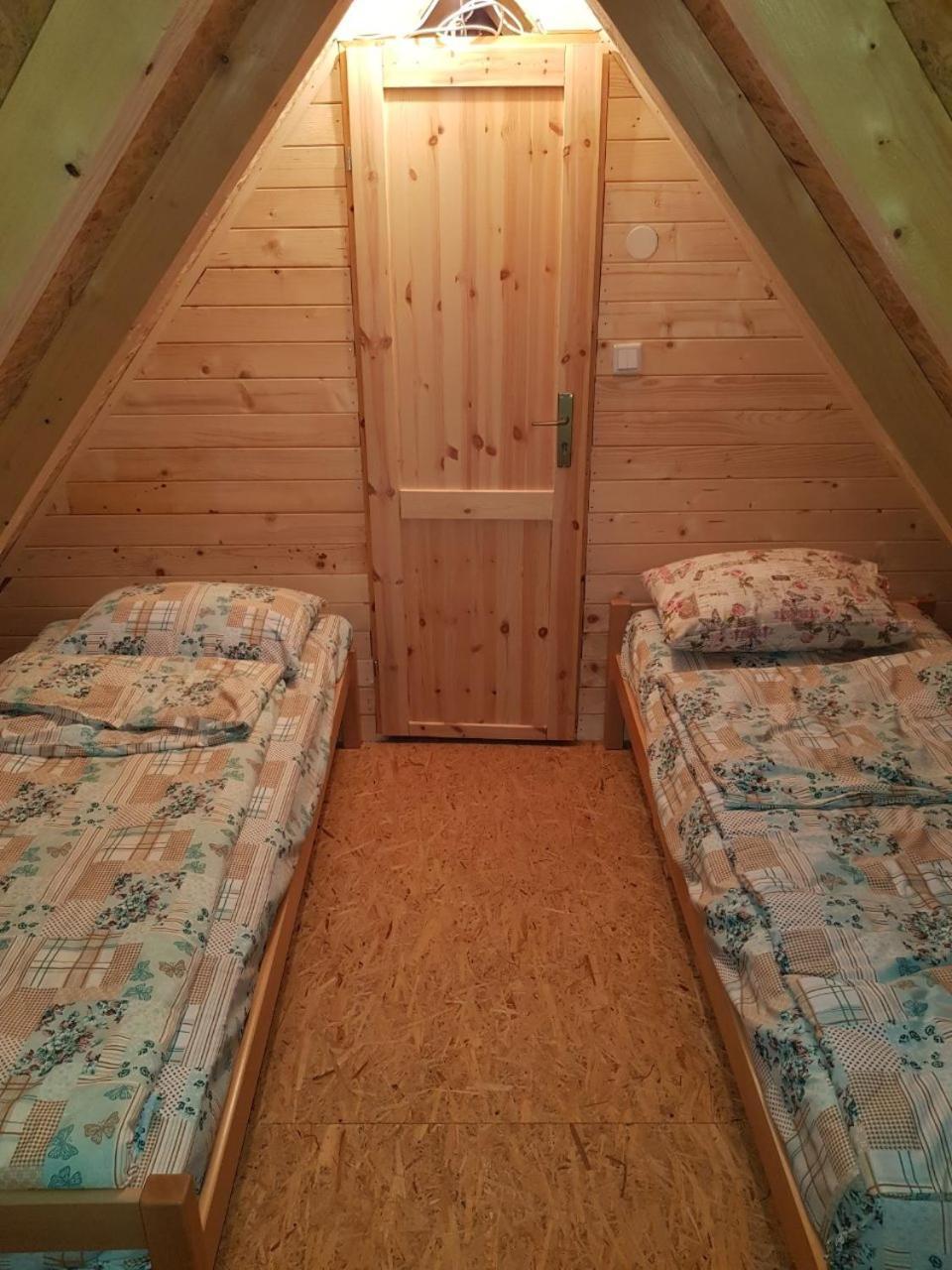 ホテル Camp Sutjeska ティエンティシュテ エクステリア 写真