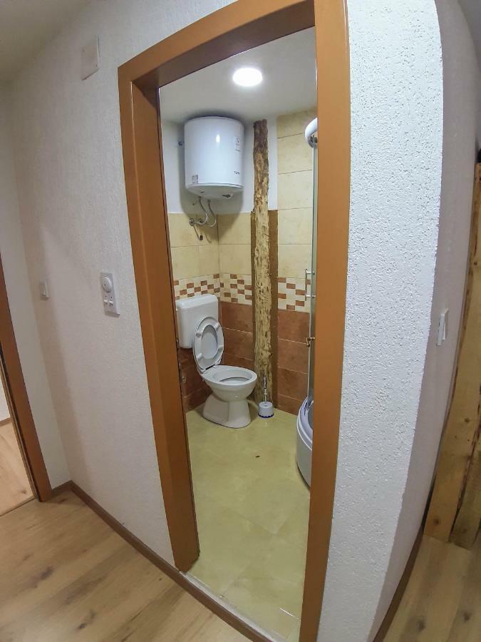 ホテル Camp Sutjeska ティエンティシュテ エクステリア 写真