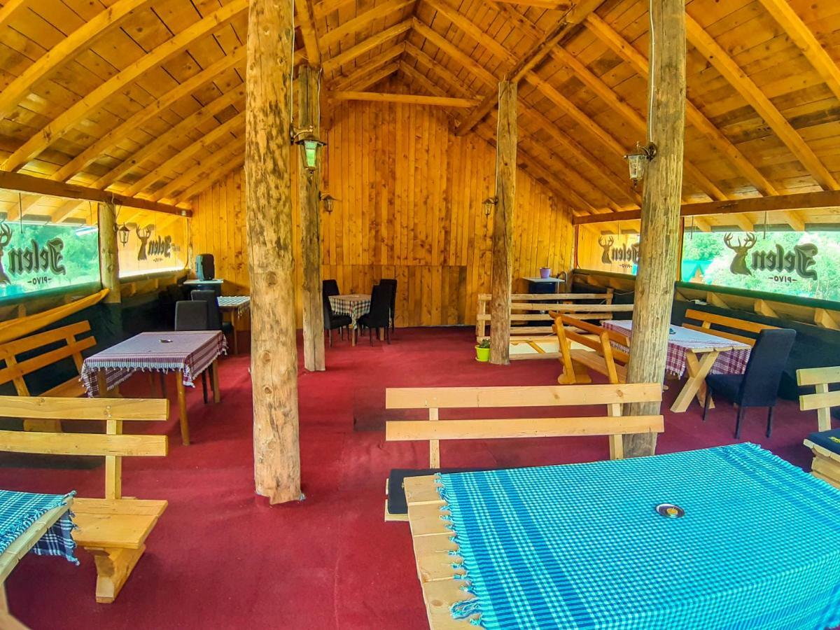 ホテル Camp Sutjeska ティエンティシュテ エクステリア 写真